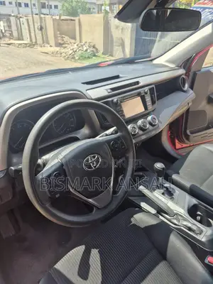 Toyota RAV4 2017 Red