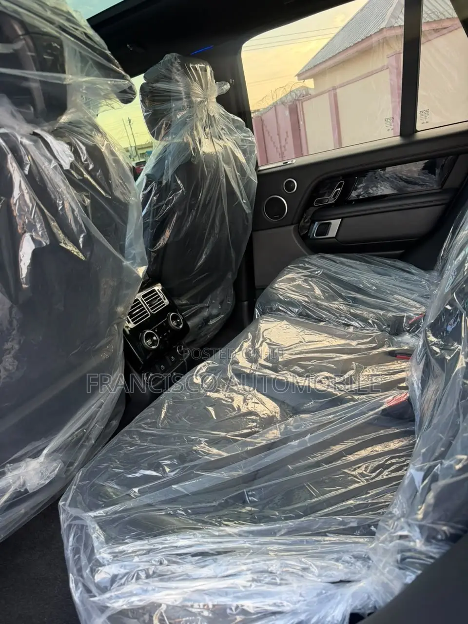 Land Rover Range Rover Vogue 2022 Black
