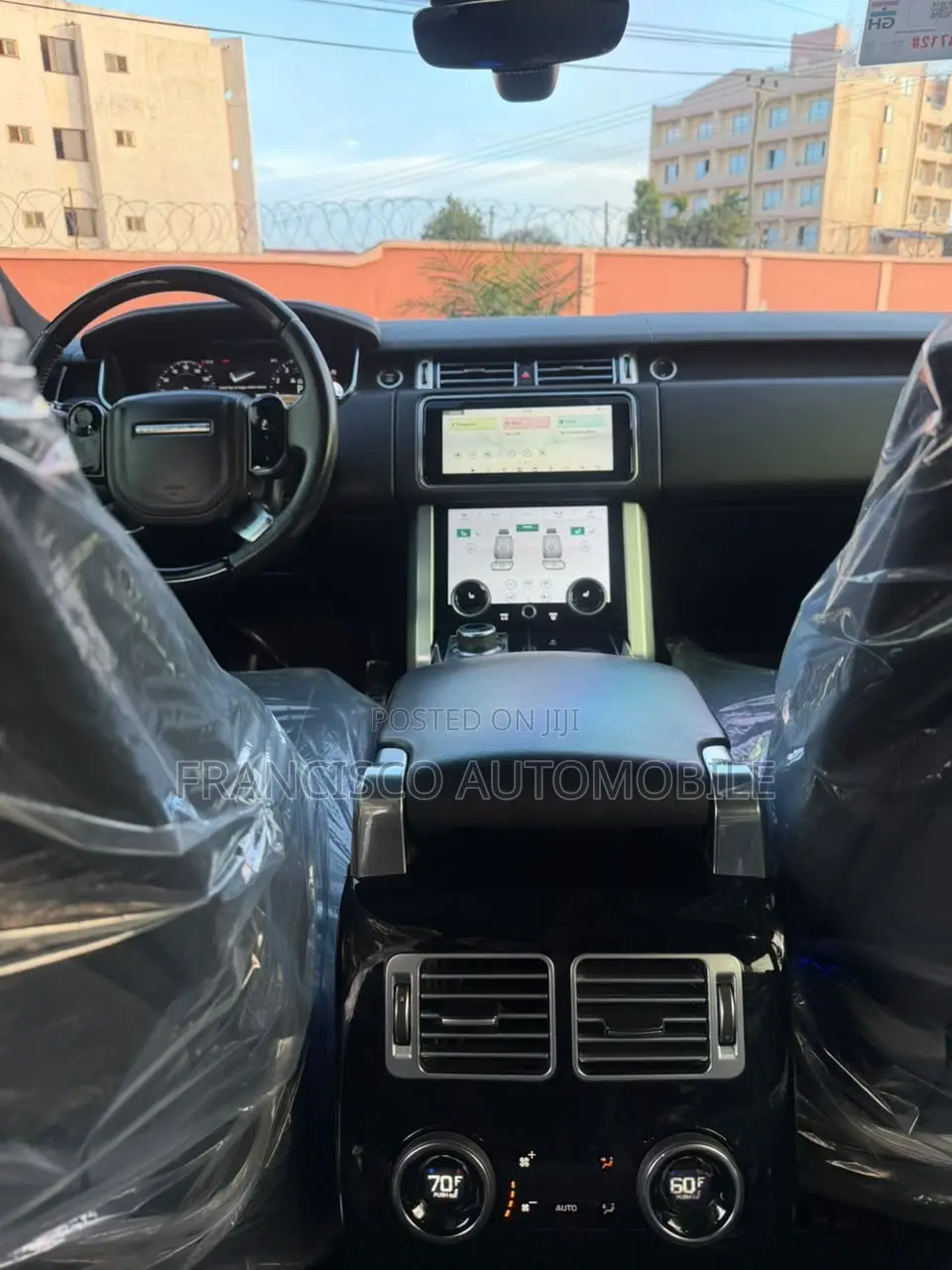 Land Rover Range Rover Vogue 2022 Black