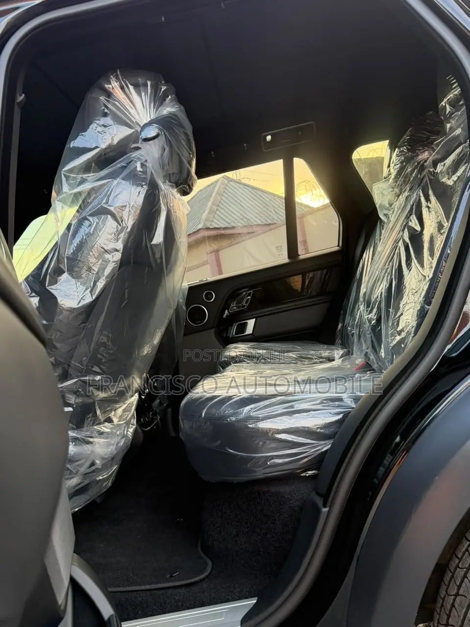 Land Rover Range Rover Vogue 2022 Black
