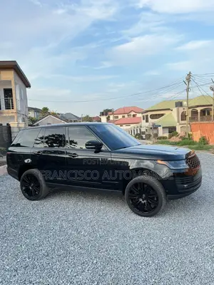 Land Rover Range Rover Vogue 2022 Black