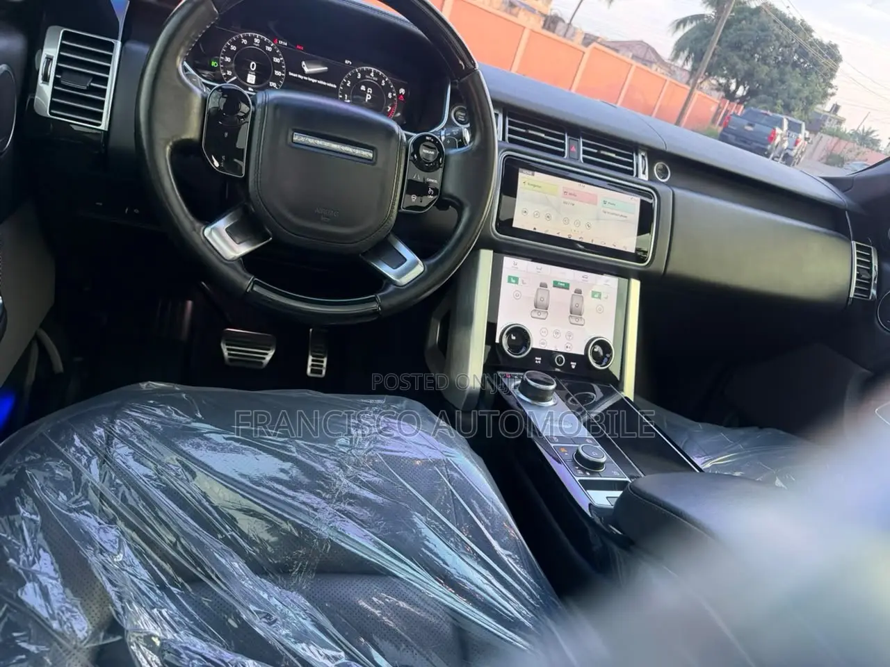 Land Rover Range Rover Vogue 2022 Black