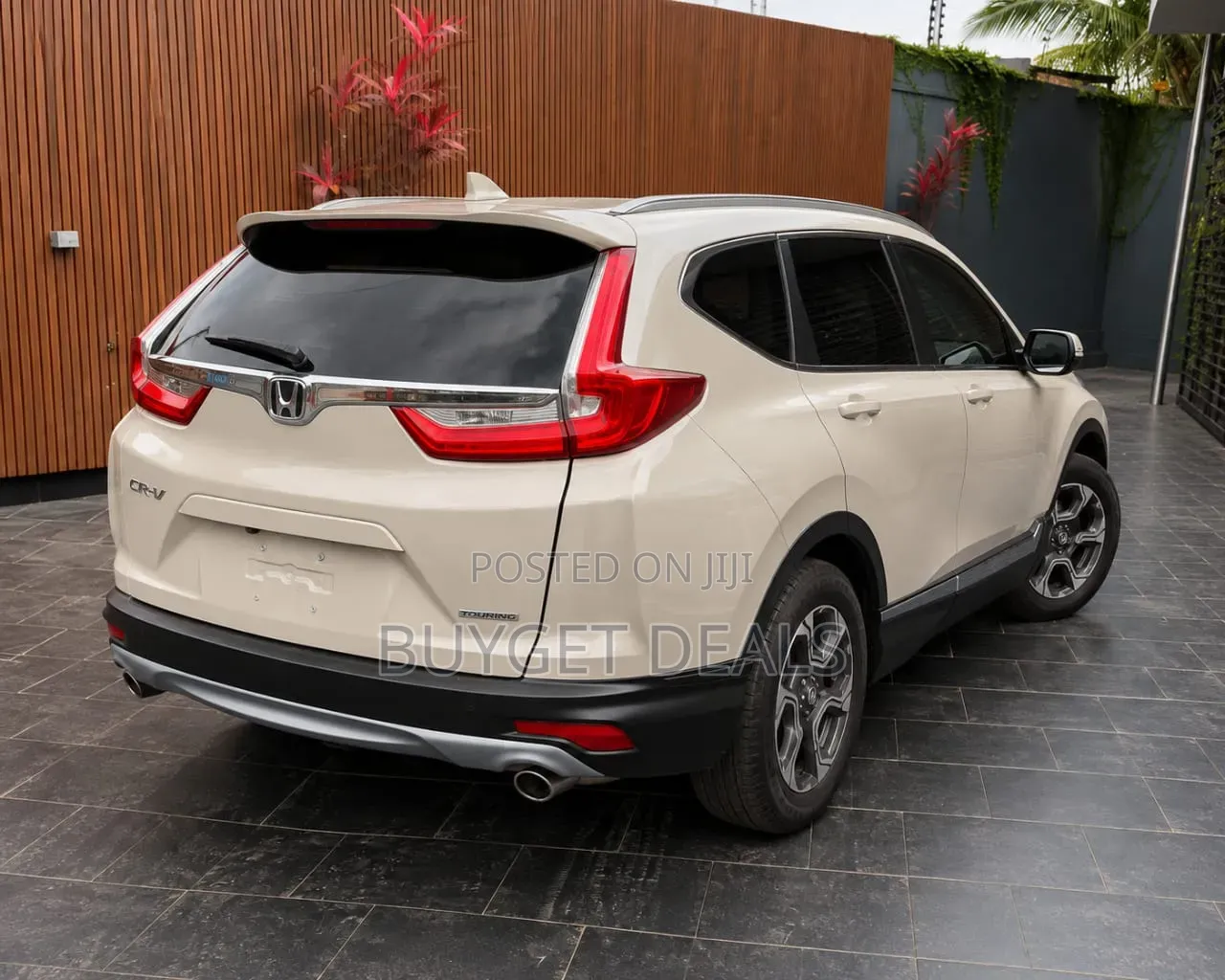 Honda CR-V Touring AWD 2018 Brown