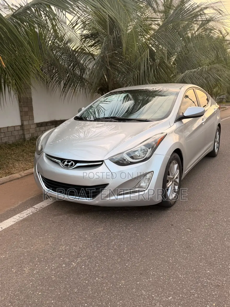 Hyundai Elantra SE Sedan FWD (1.8L 4cyl 6M) 2016 Silver