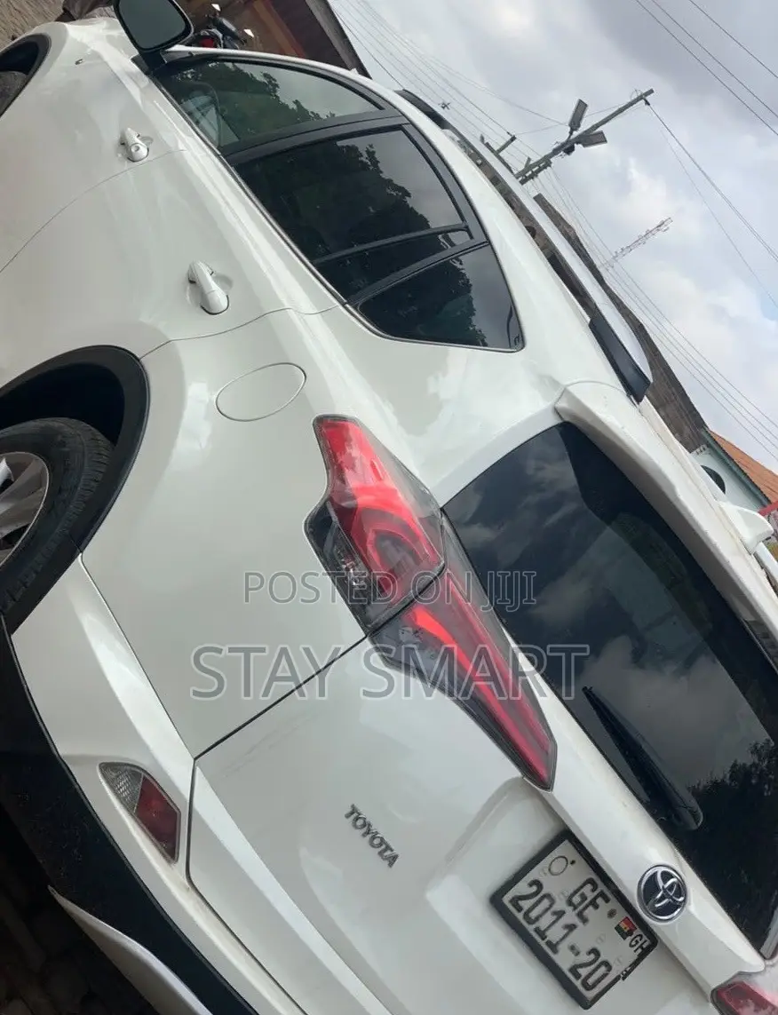 Toyota RAV4 2018 White