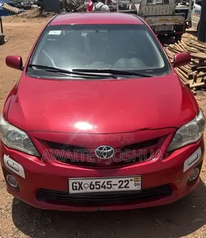 Toyota Corolla 2013 Red