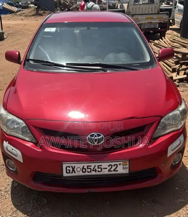 Toyota Corolla 2013 Red