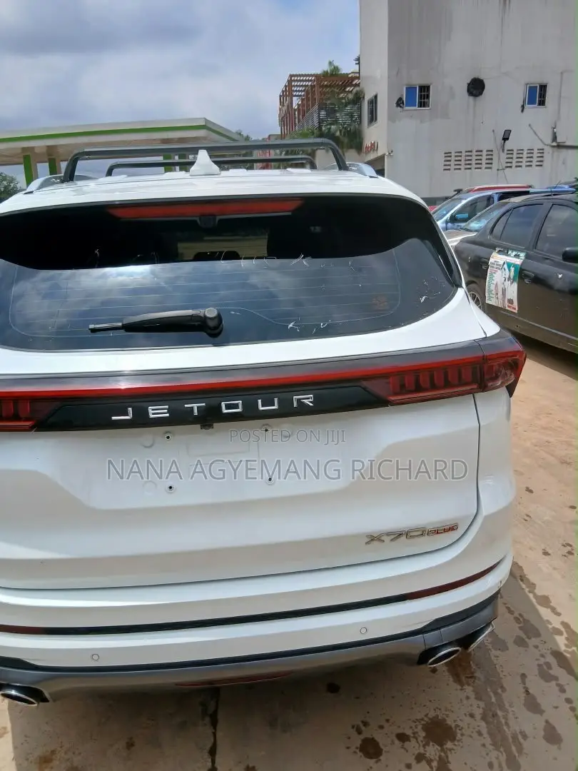 Jetour X70 Plus 2021 White