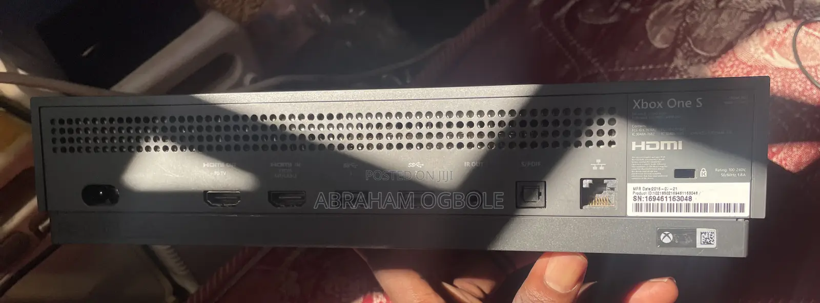 Xbox One S 500gb With One Game