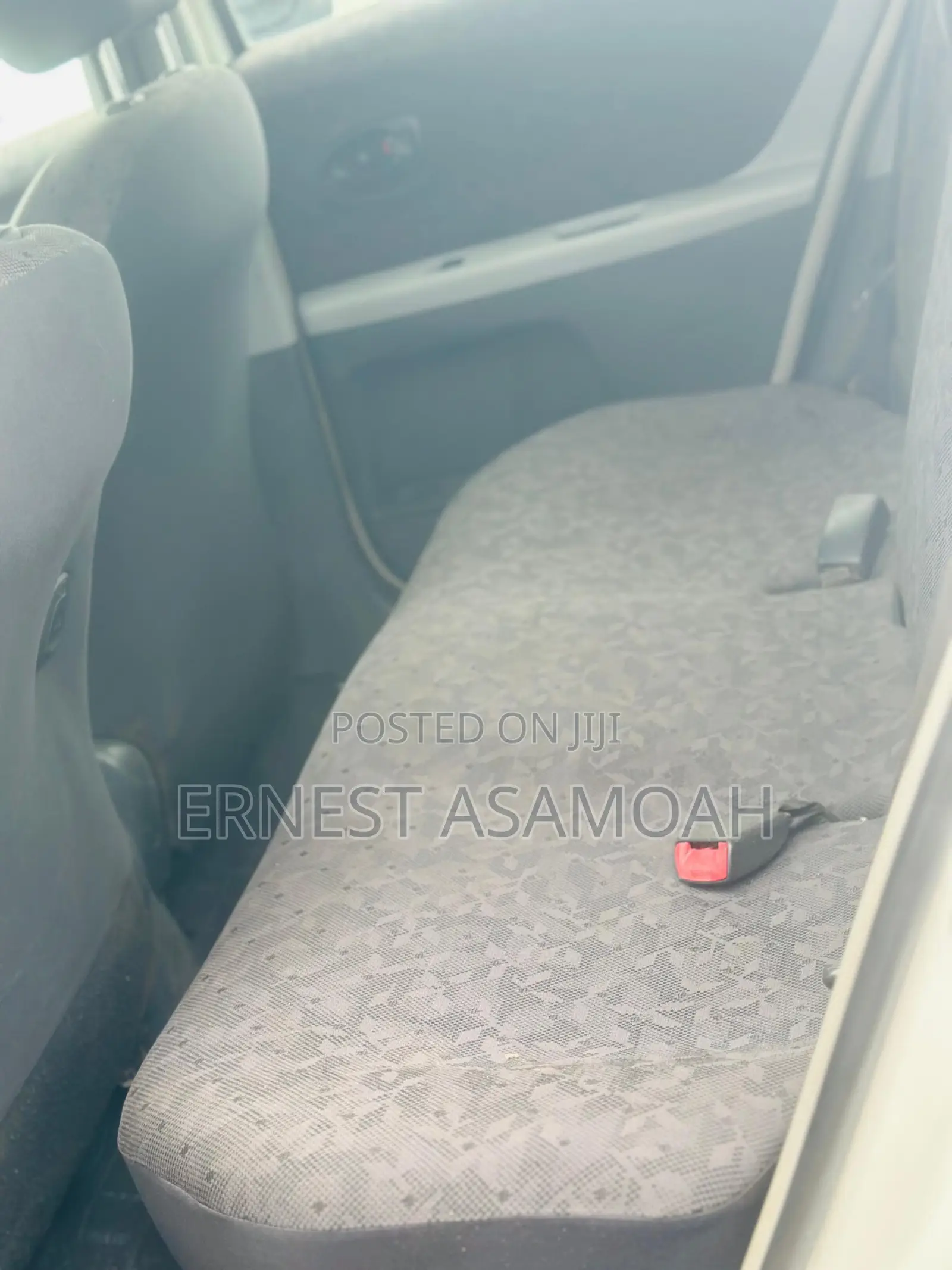 Toyota Vitz 2010 White