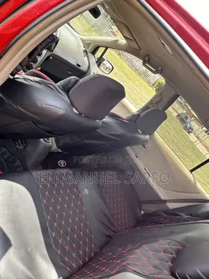 Toyota Vitz 2010 Red