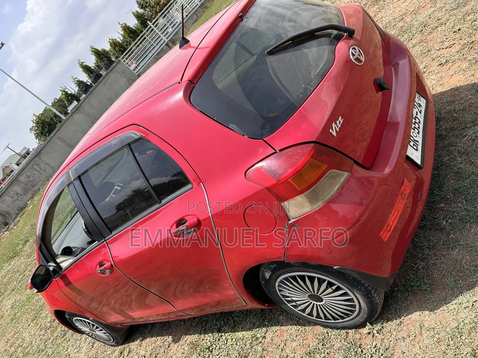 Toyota Vitz 2010 Red