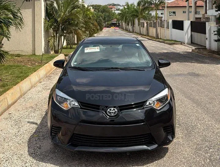 Toyota Corolla 2016 Black