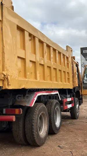 20 Cubic Dump Truck