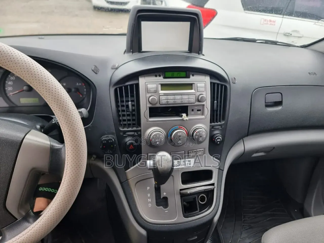 Hyundai Starex 2013 White