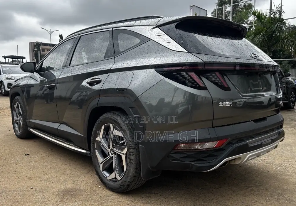 Hyundai Tucson SE 2021 Green