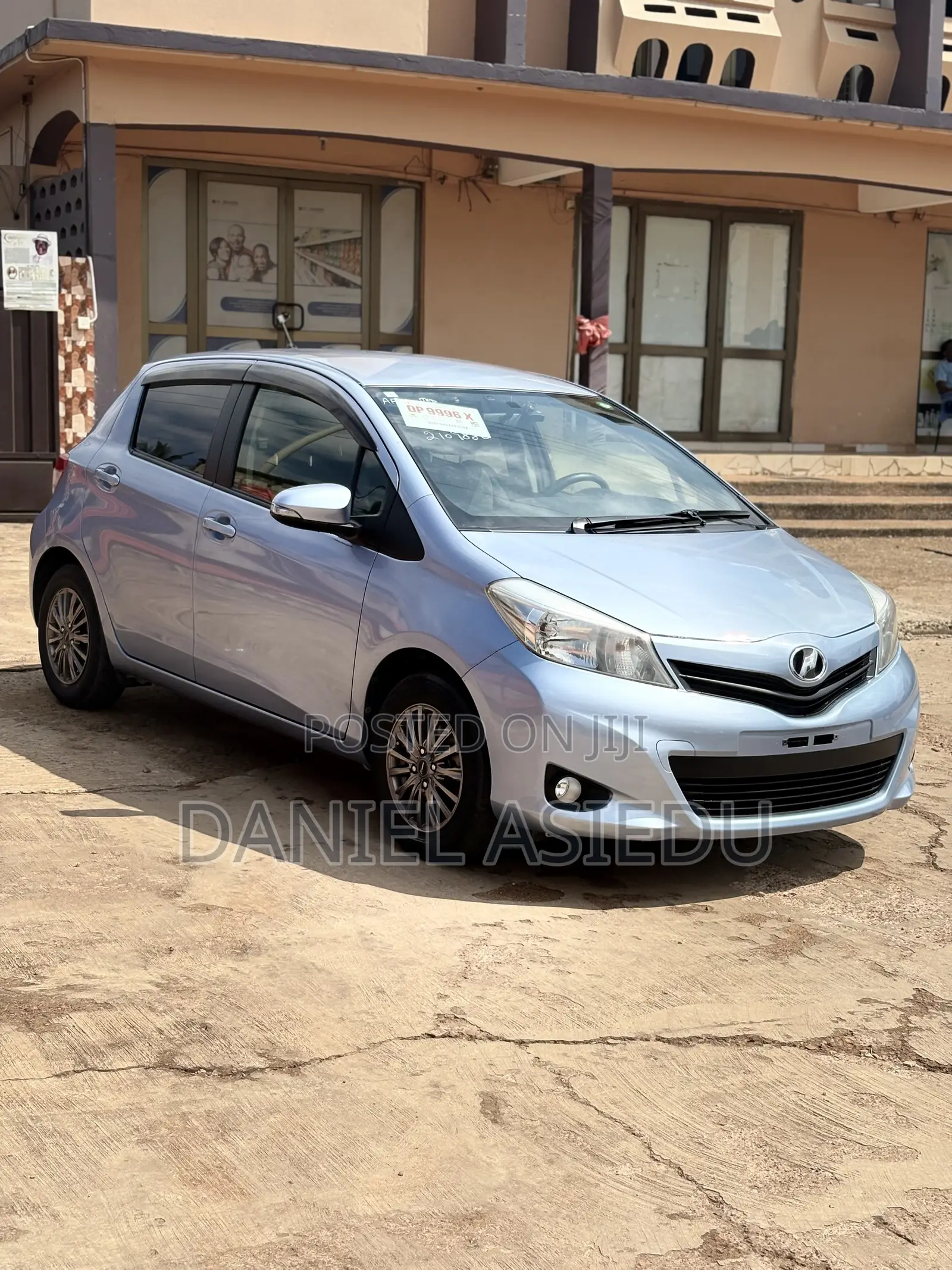 Toyota Vitz 1.3 AWD 3dr 2013 Blue