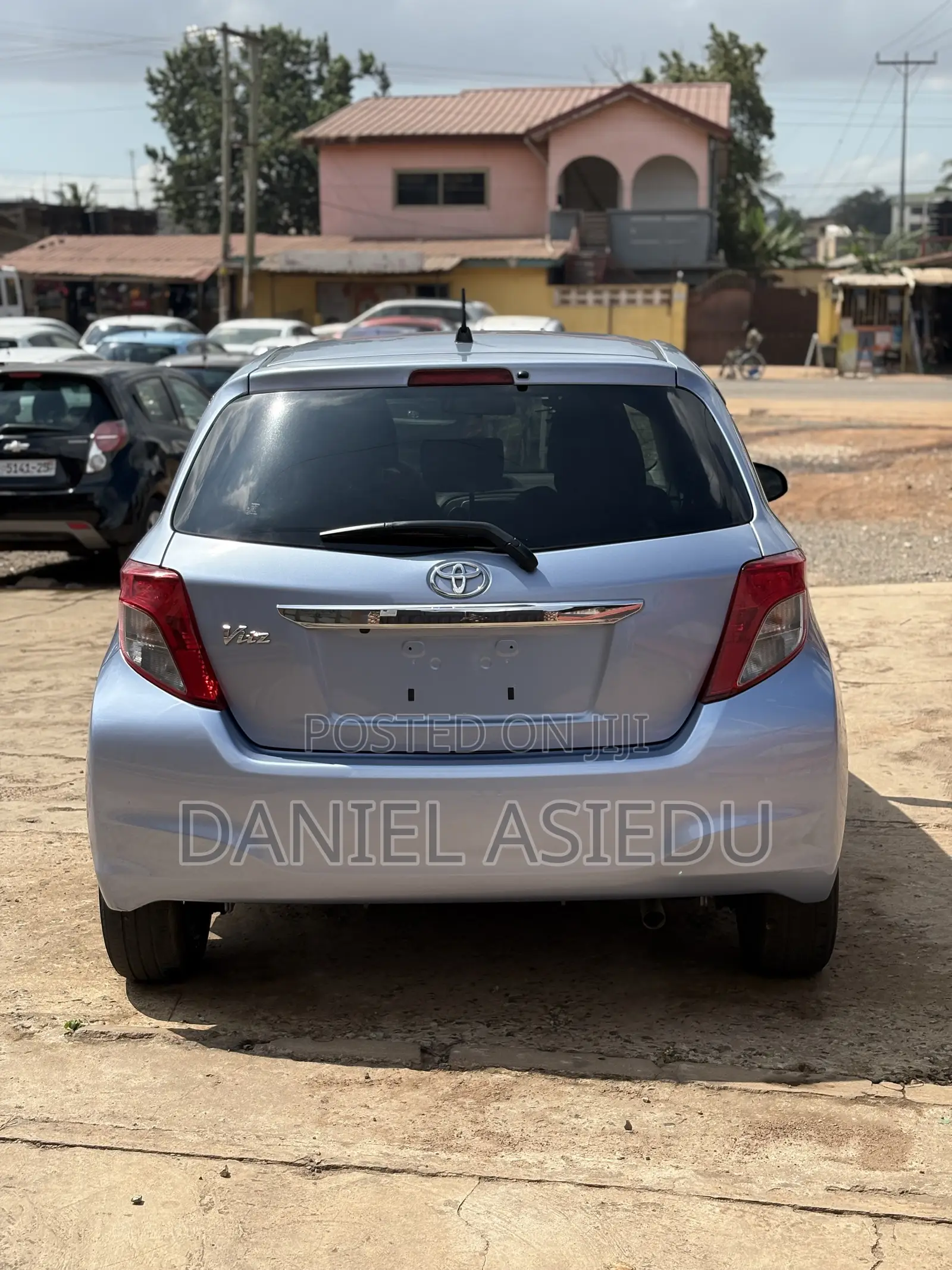 Toyota Vitz 1.3 AWD 3dr 2013 Blue