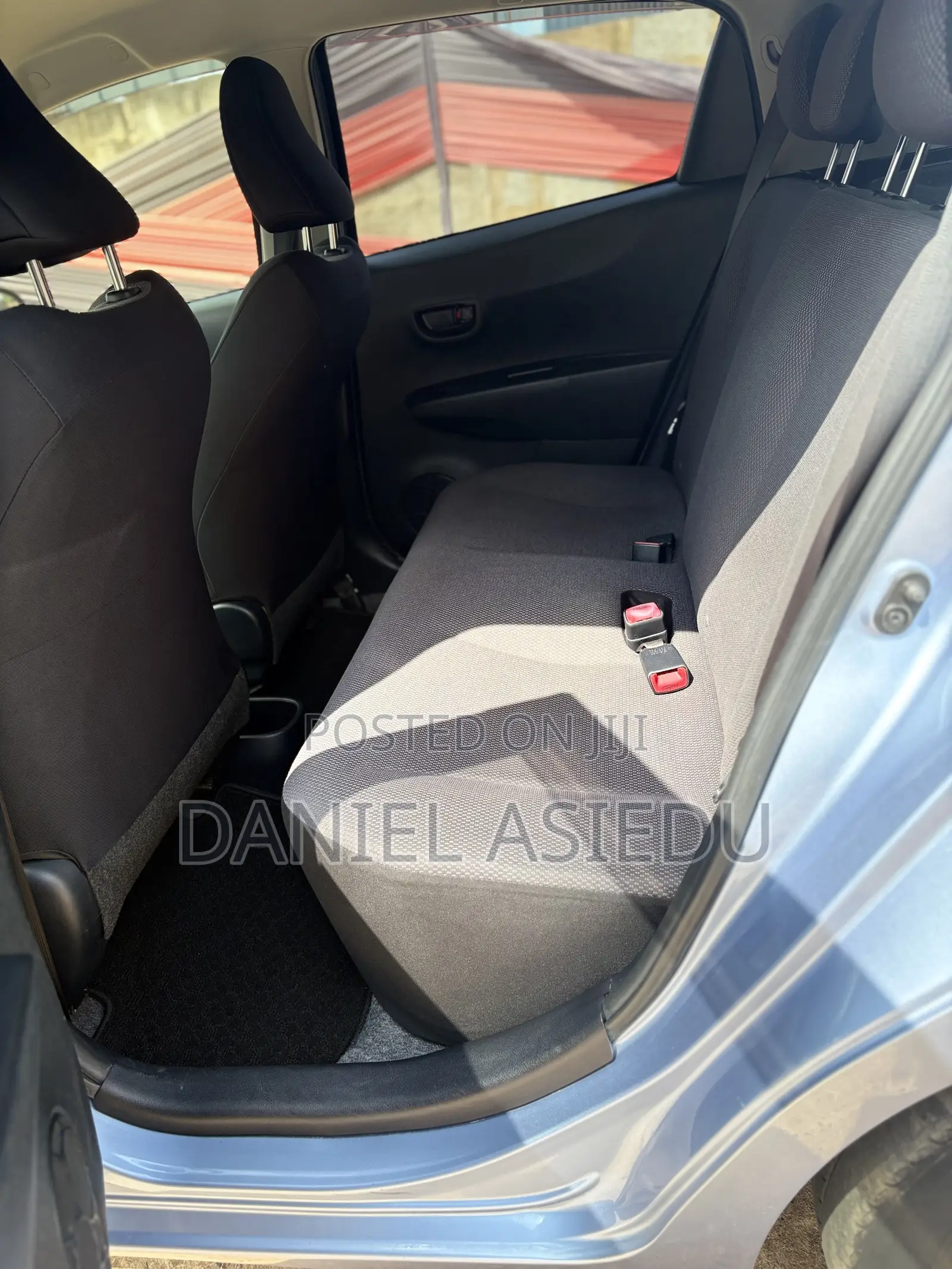 Toyota Vitz 1.3 AWD 3dr 2013 Blue