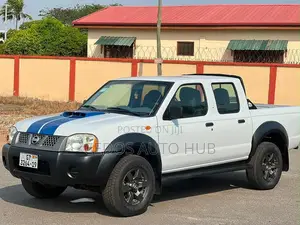 Nissan Hardbody 2019 White