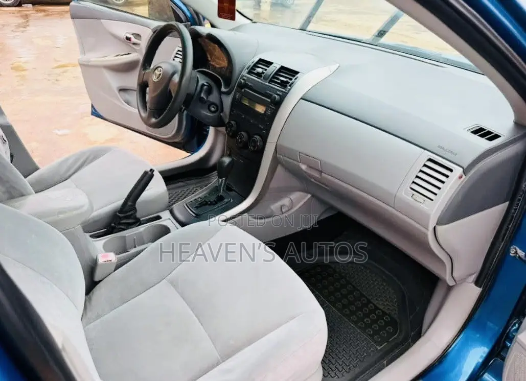 Toyota Corolla 2011 Blue