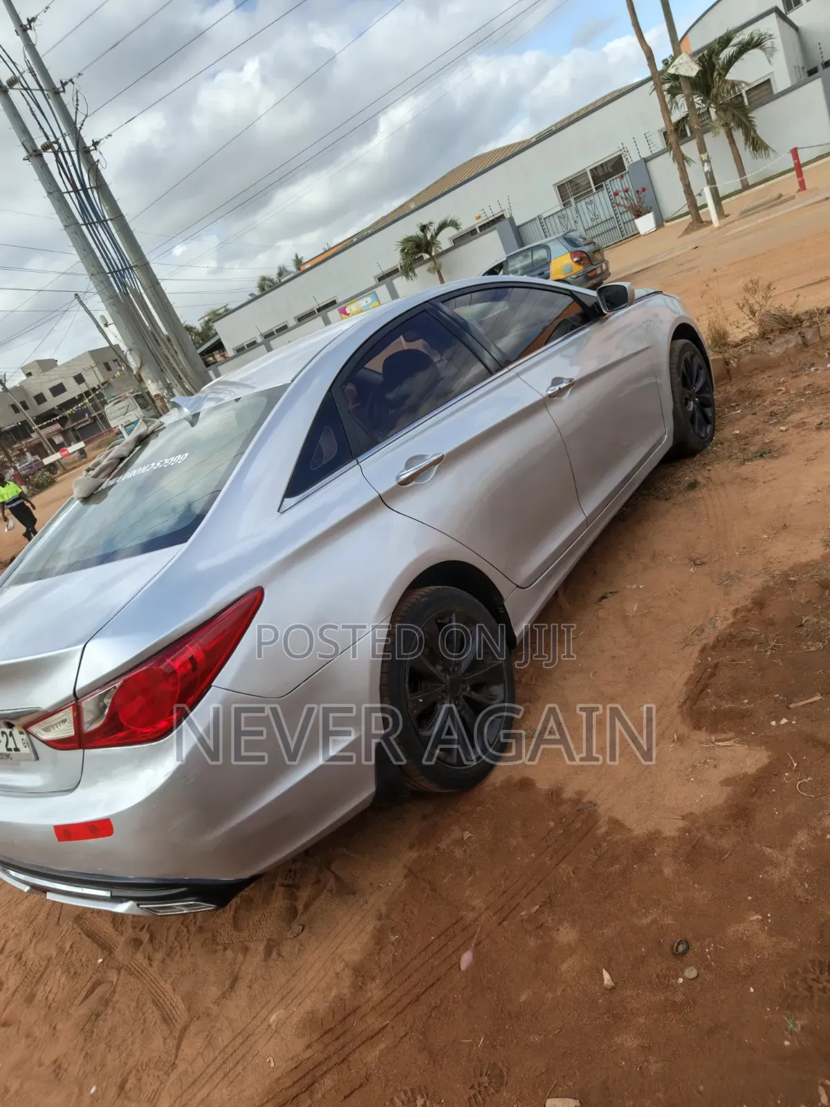 Hyundai Sonata GLS Sedan FWD (2.4L 4cyl 6A) 2013 Silver