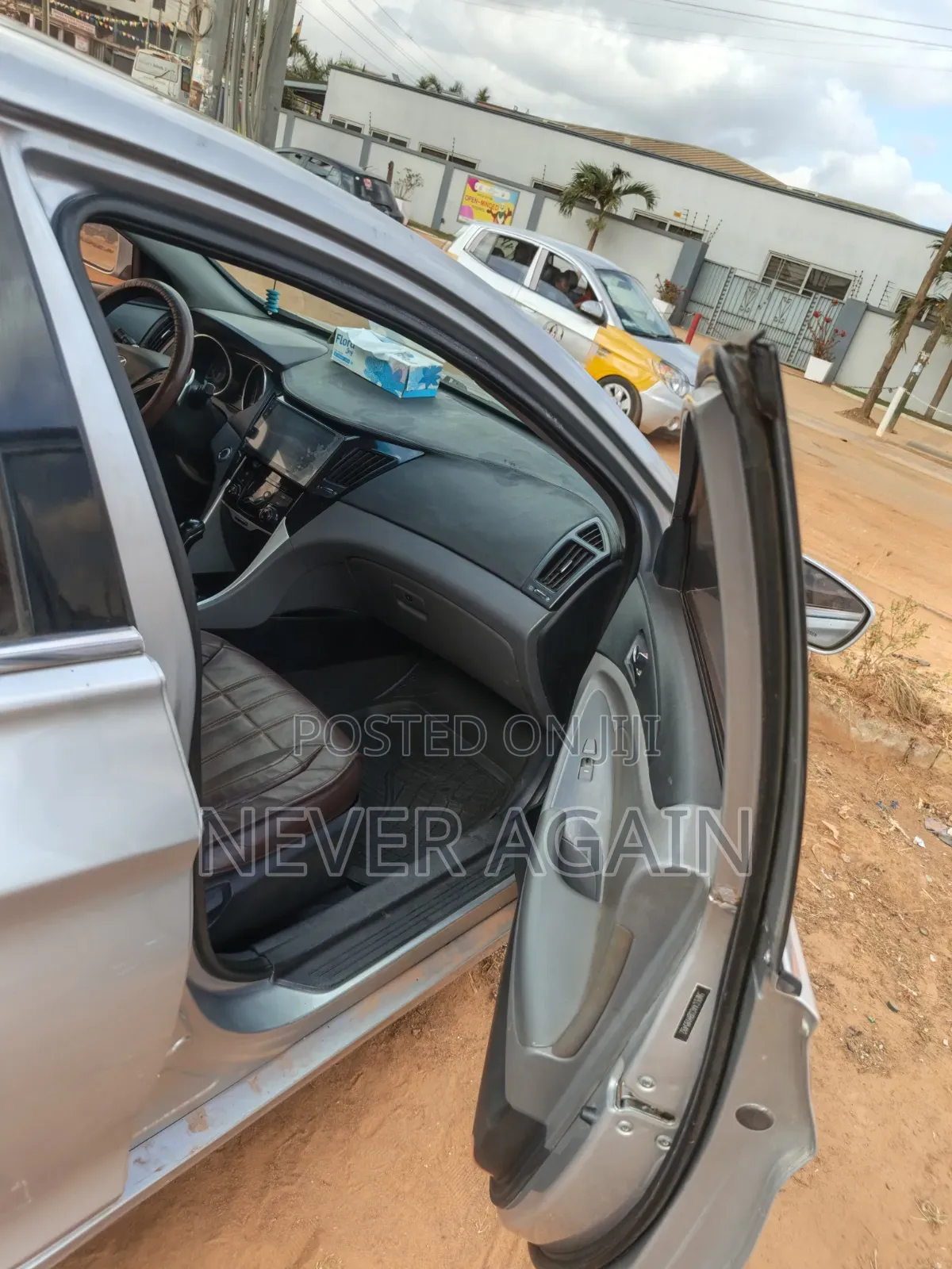 Hyundai Sonata GLS Sedan FWD (2.4L 4cyl 6A) 2013 Silver