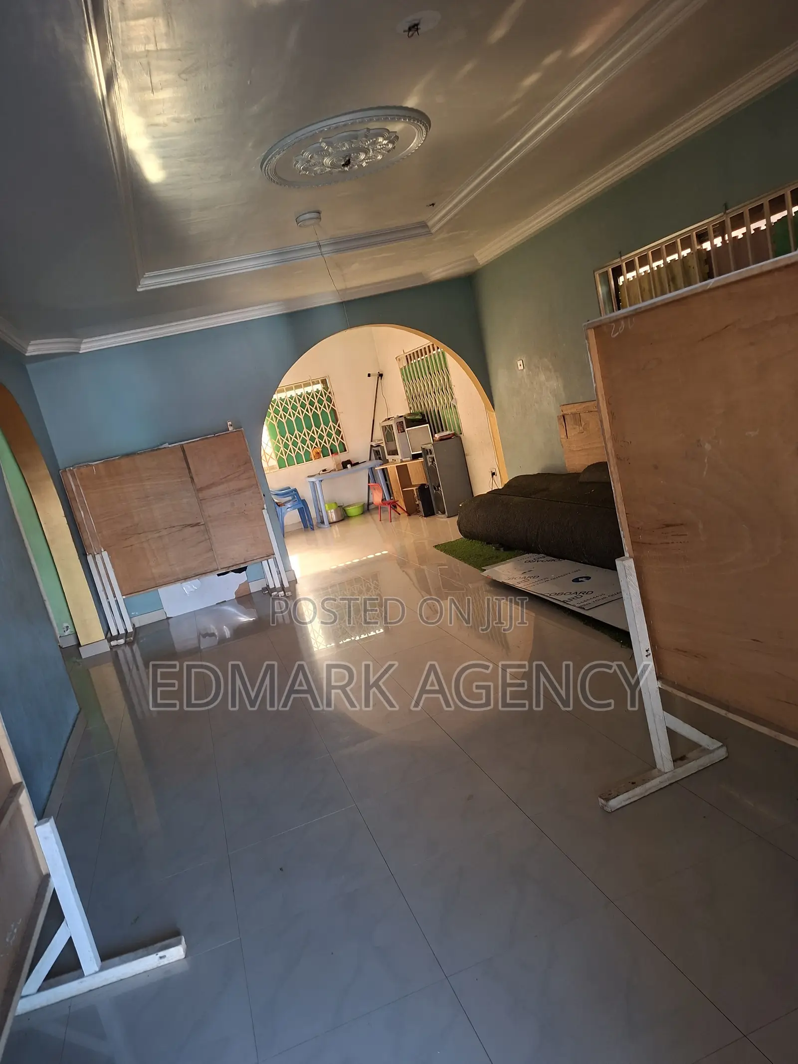 3bdrm House in Kwabenya for sale