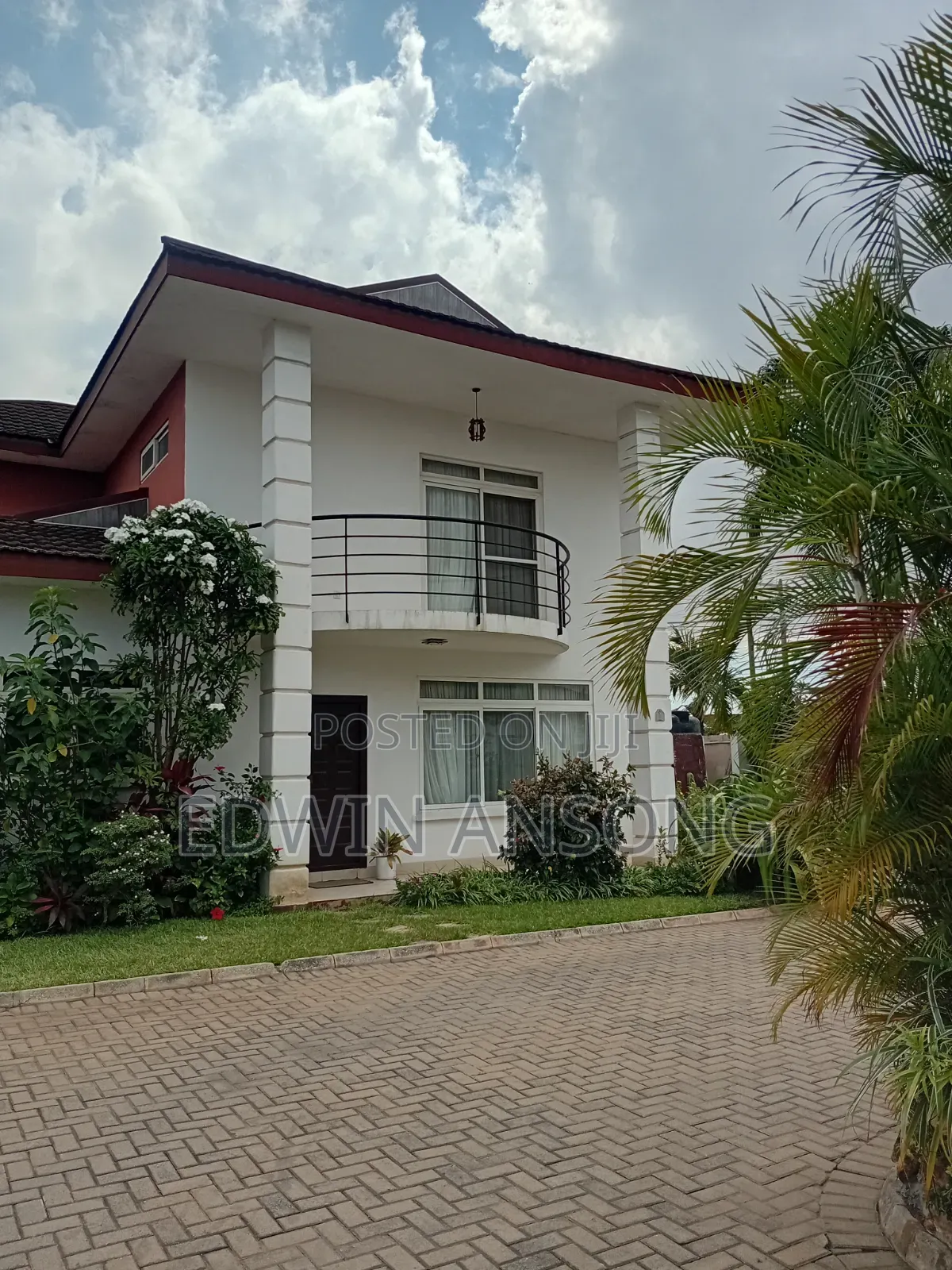 Furnished 3bdrm Villa in Sunshine Estate, Otano for rent