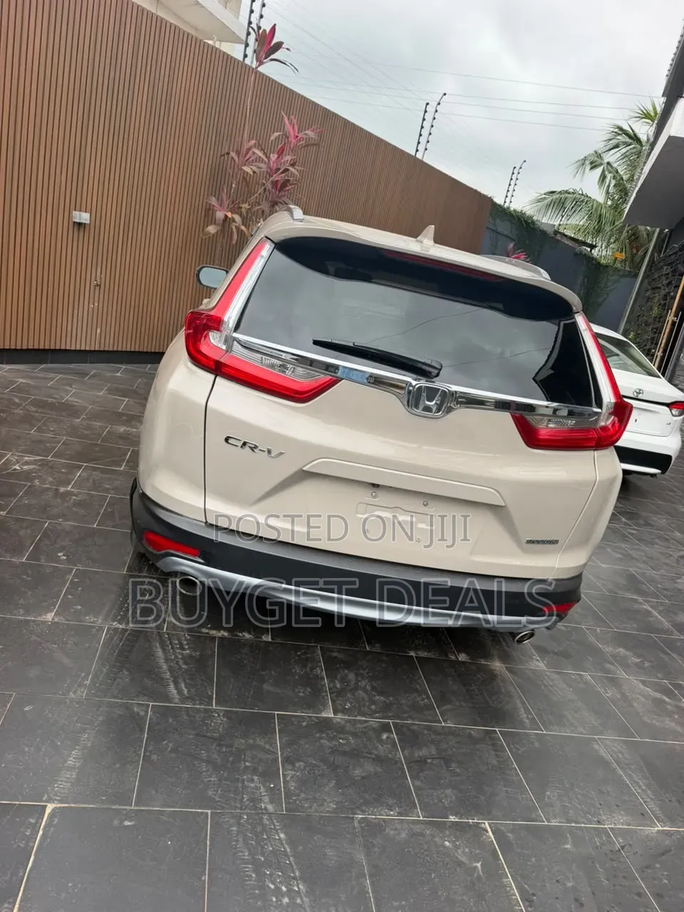 Honda CR-V Touring AWD 2018 Brown