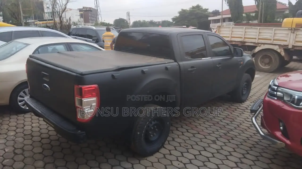 Ford Ranger Wildtrak 2015 Maroon