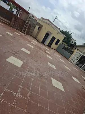 4bdrm House in Kwabenya for sale