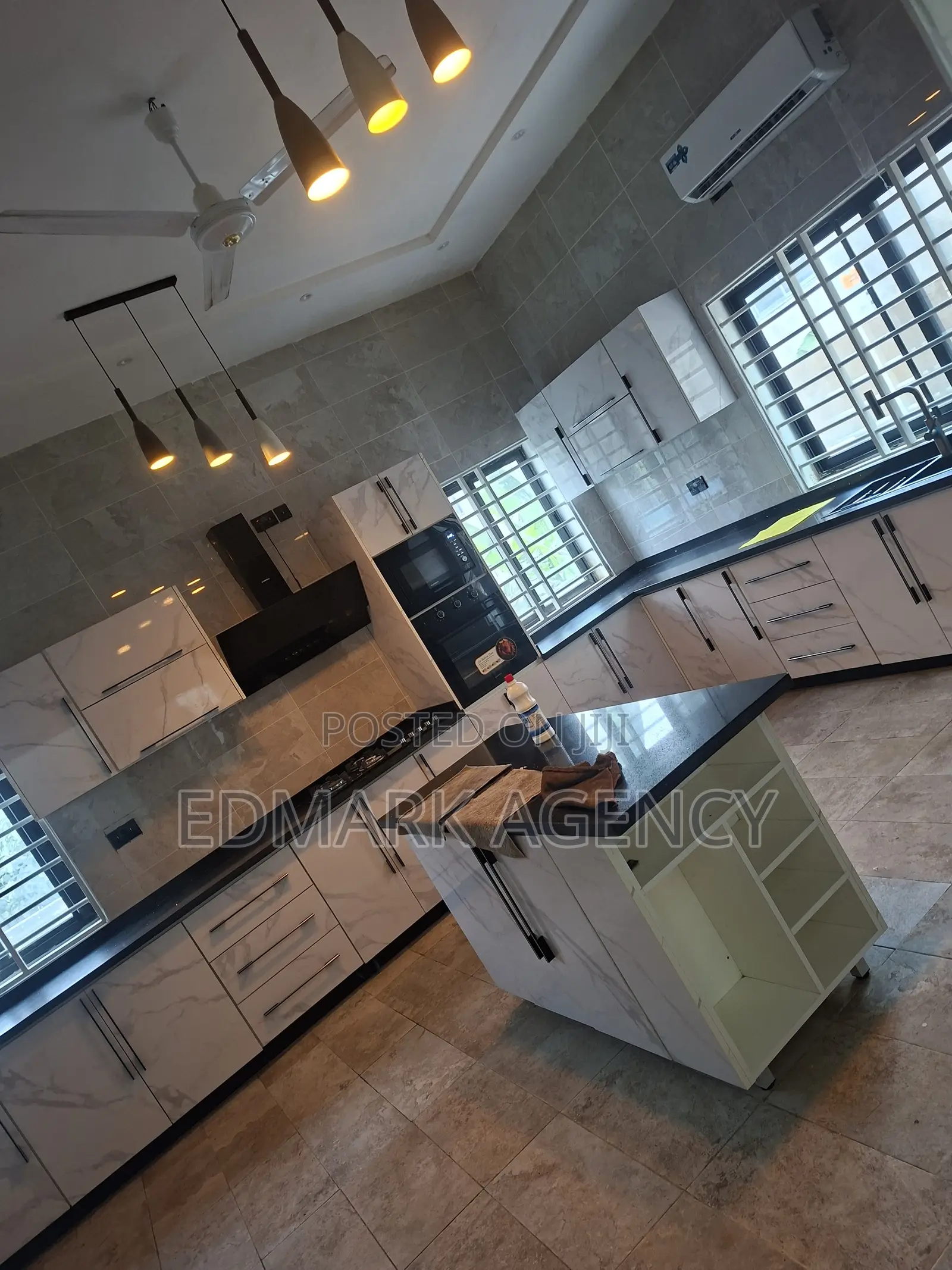 4bdrm House in Kwabenya for sale