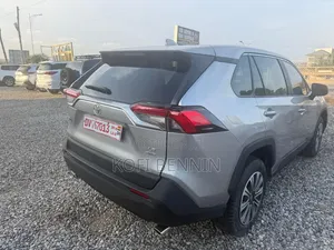 Toyota RAV4 Limited AWD 2023 Silver