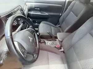 Mitsubishi Outlander 2017 Gray