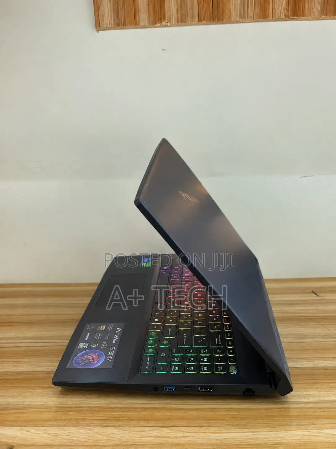 Laptop MSI Katana 15 16GB Intel Core i7 SSD 1T