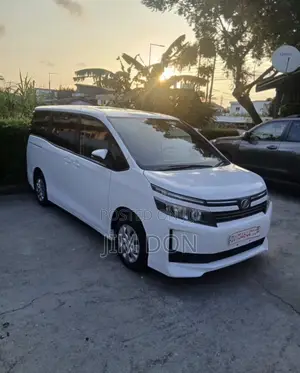 Toyota TownAce 2017 White