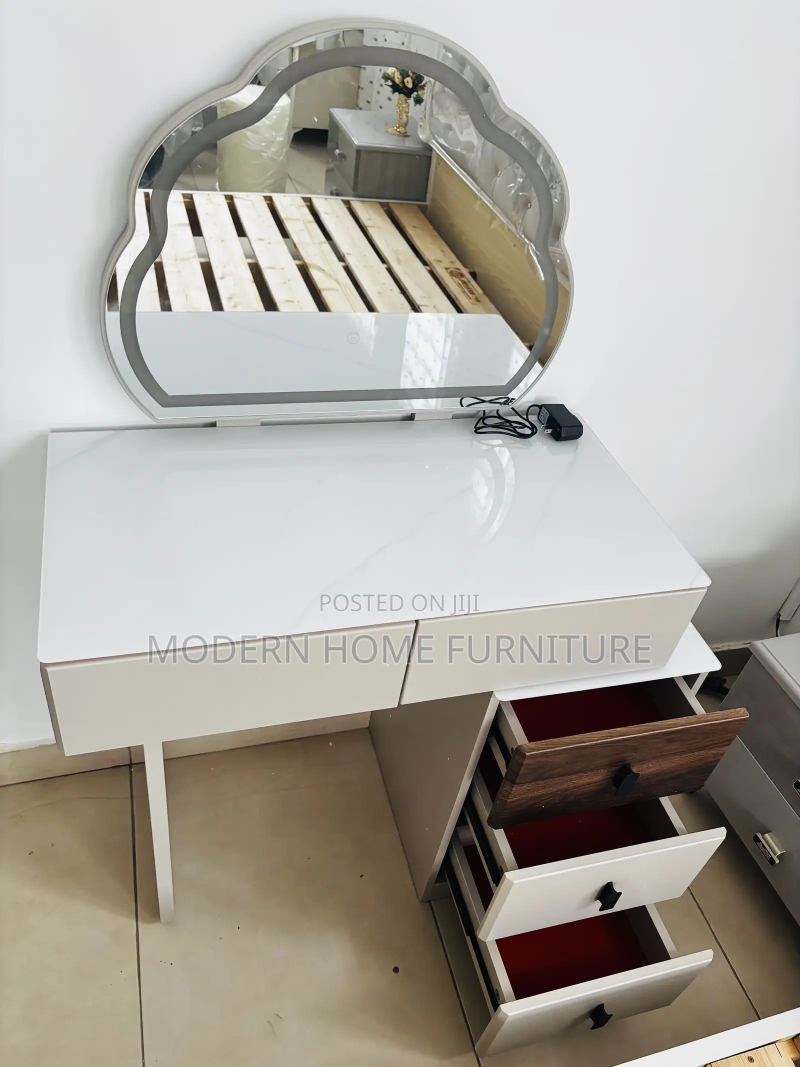  Luxury Imported Dressing Table | 2 Sets Left | Wholesale Welcome