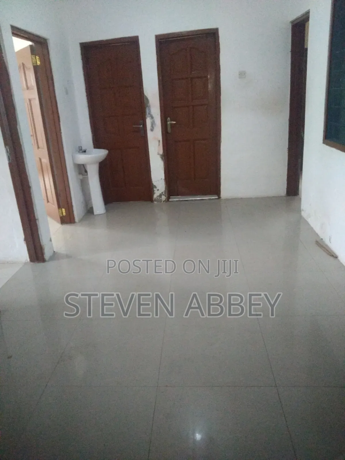3bdrm Apartment in Adom Agency, Teshie for rent