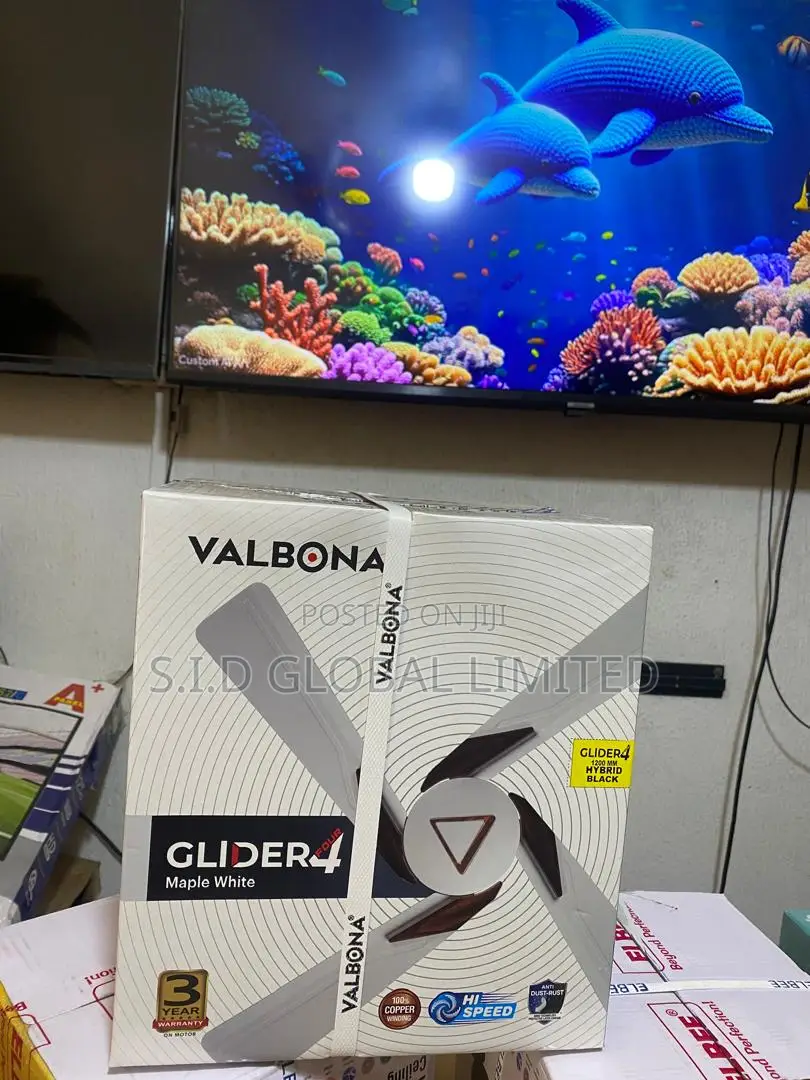 Watch Your Ceiling and Smile With Valbona Glider 4 1200mm Hybrid Black