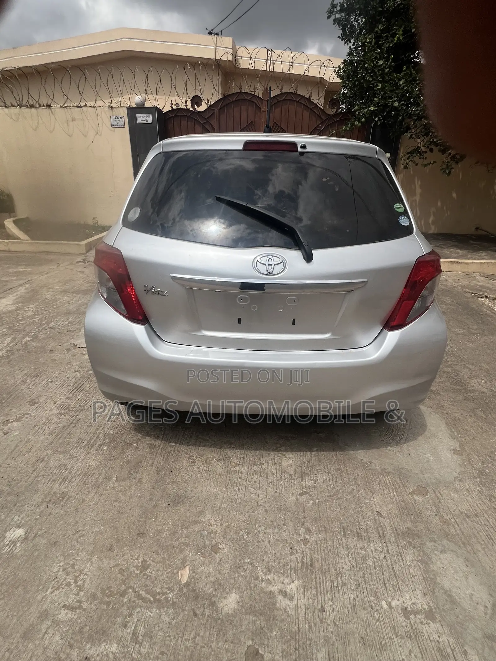 Toyota Vitz 1.5 FWD 3dr 2013 Blue