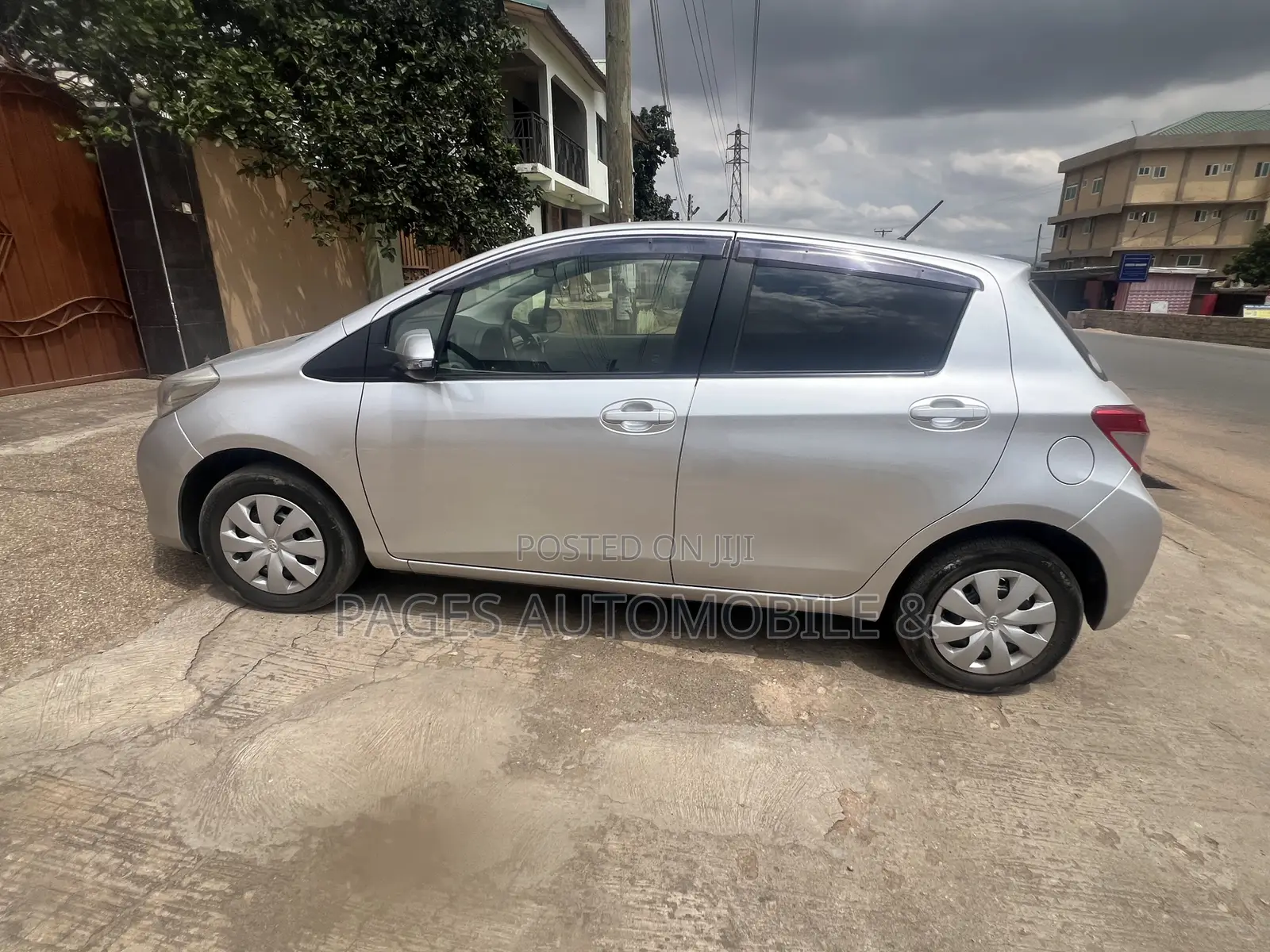 Toyota Vitz 1.5 FWD 3dr 2013 Blue
