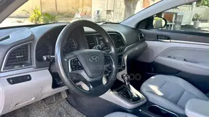 Hyundai Elantra 2018 Black
