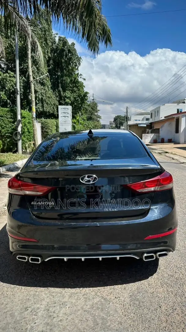 Hyundai Elantra 2018 Black