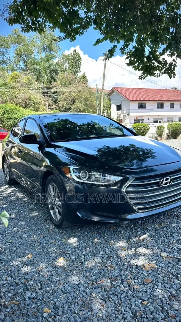 Hyundai Elantra 2018 Black