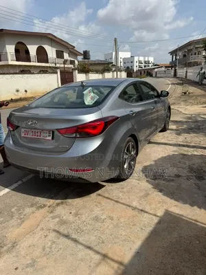 Hyundai Elantra 2016 Silver