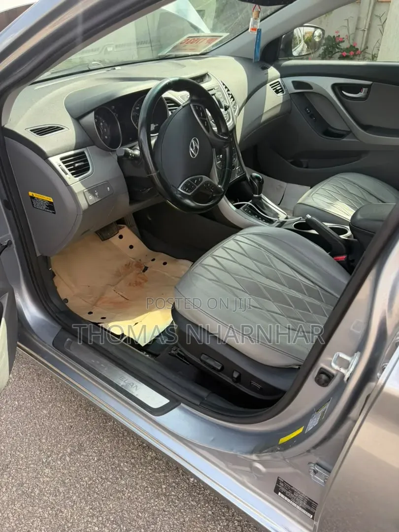 Hyundai Elantra 2016 Silver