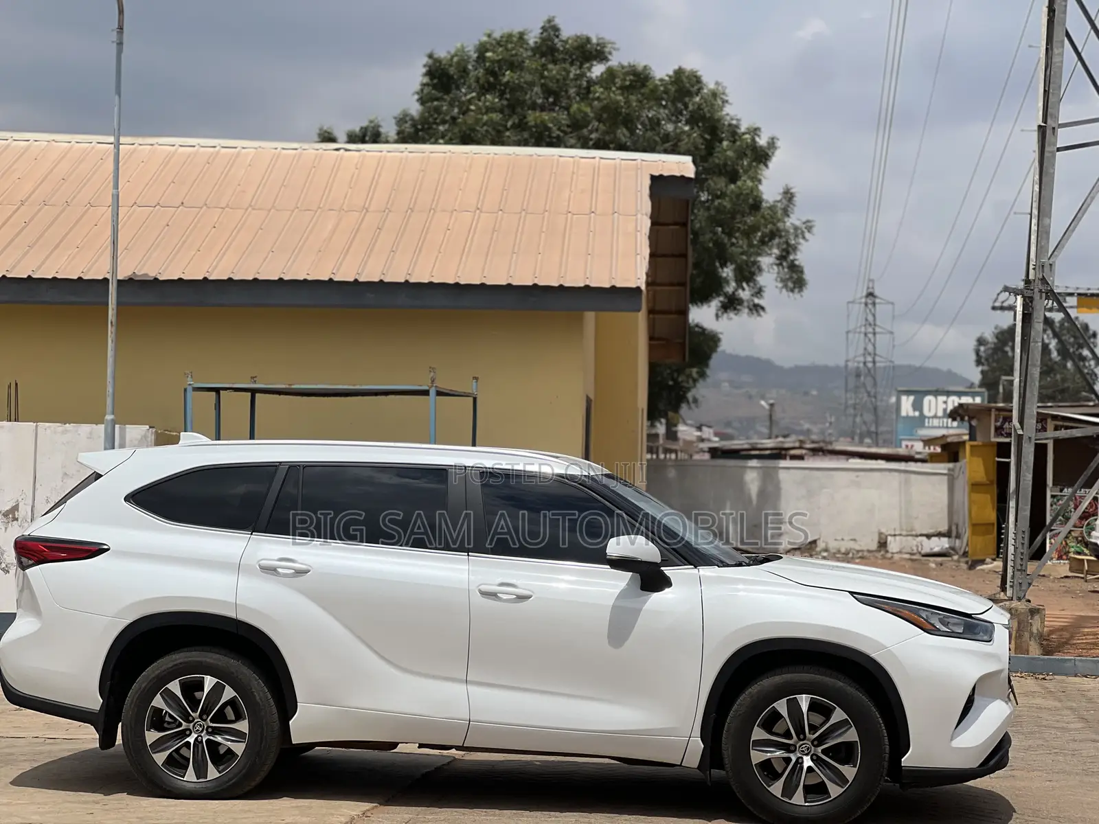 Toyota Highlander XLE 2022 White