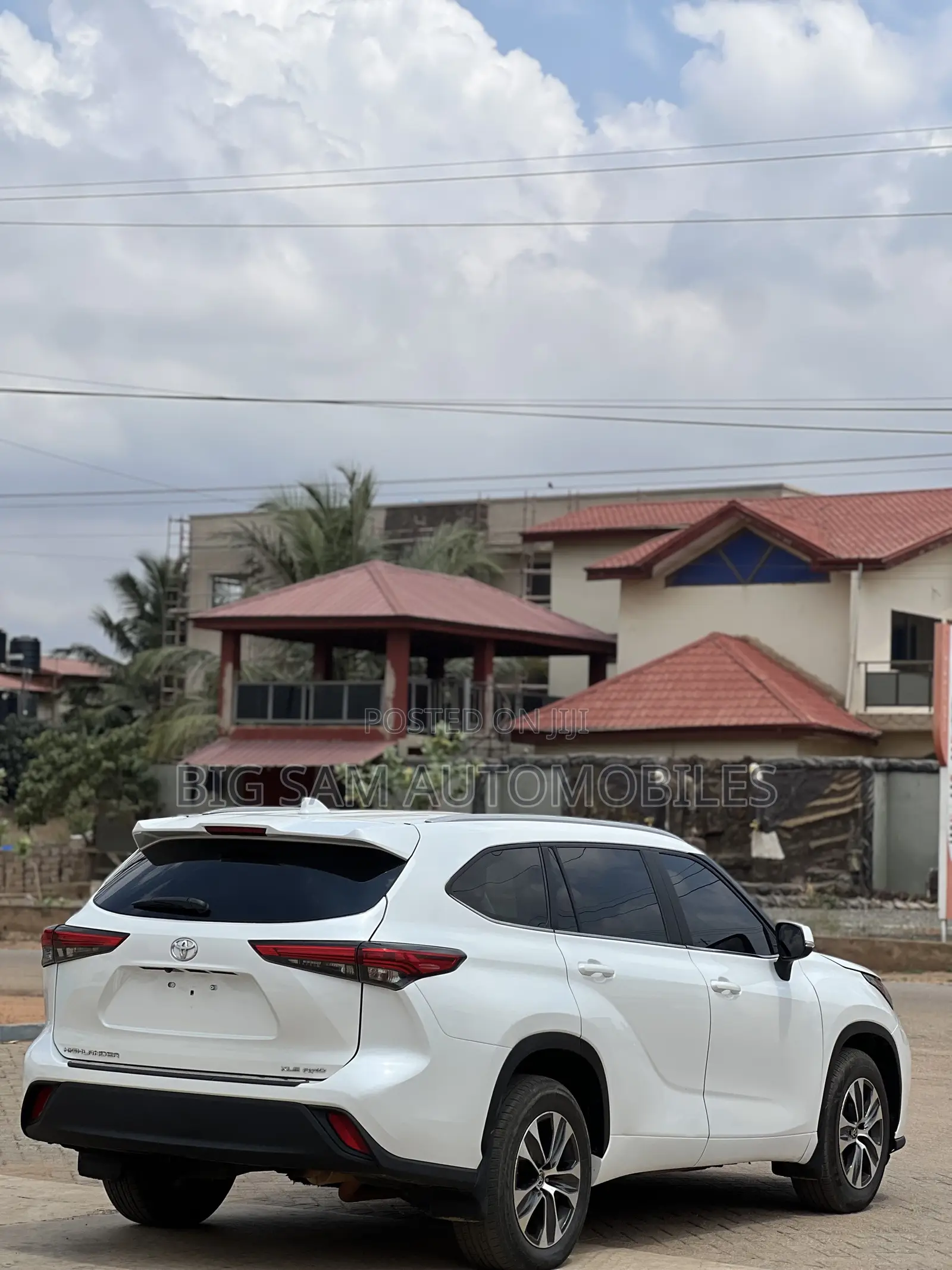 Toyota Highlander XLE 2022 White