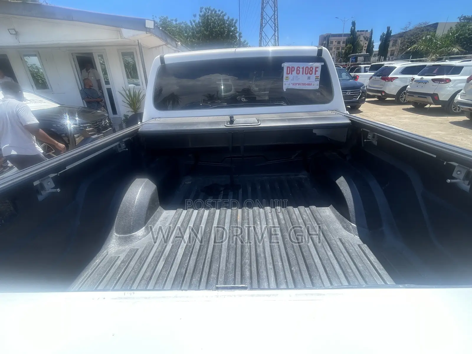 Nissan Navara 2018 White